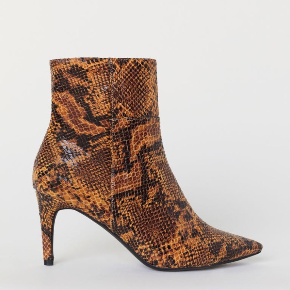 Yellow/Snake-skin patterned ankle boots